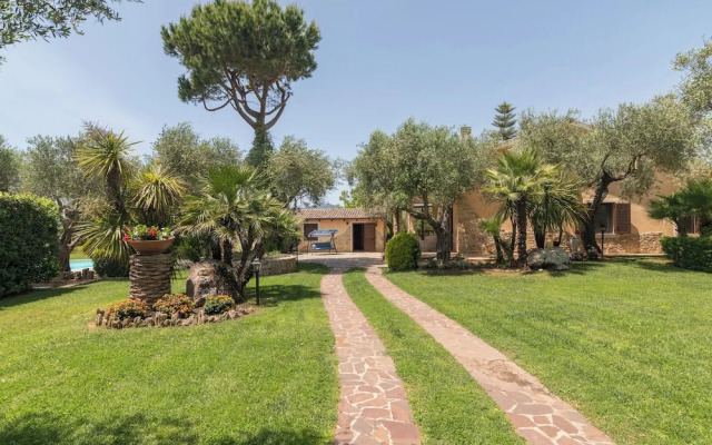 Dimora Patrizia With Pool