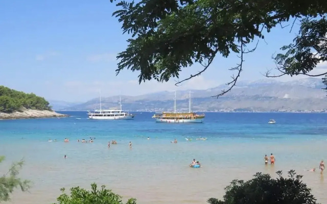 Pavo - 80 m From Beach - A1