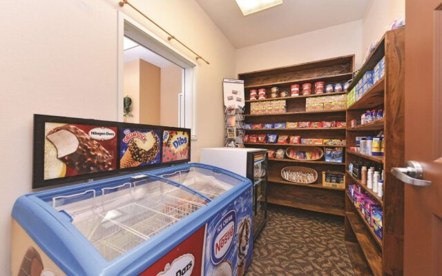 Best Western Plus Kalispell/Glacier Park West Hotel & Suites
