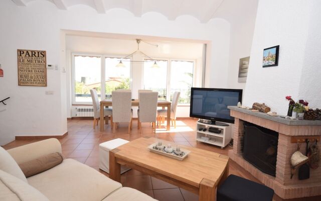 Lovely Villa in Calonge with Private Pool
