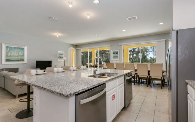 Solterra - 6108 Broad Oak Drive