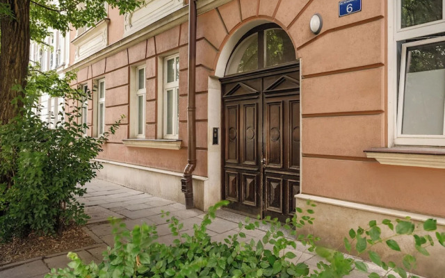 Riverside Nest - LoftAffair