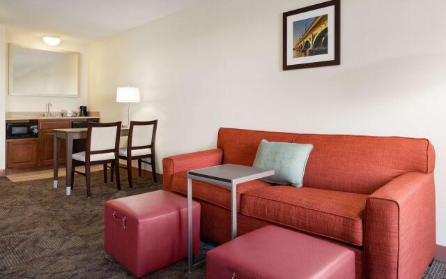 Hampton Inn & Suites Detroit/Sterling Heights