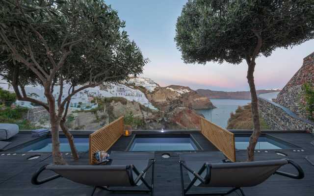 Pearl of Caldera Oia Boutique Hotel