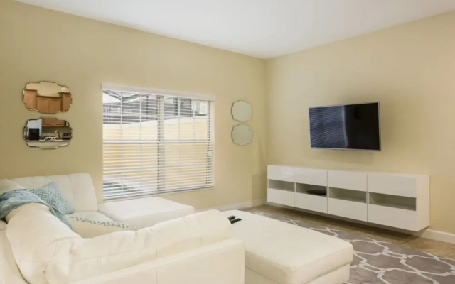 Bismarck Palm Townhome 8969