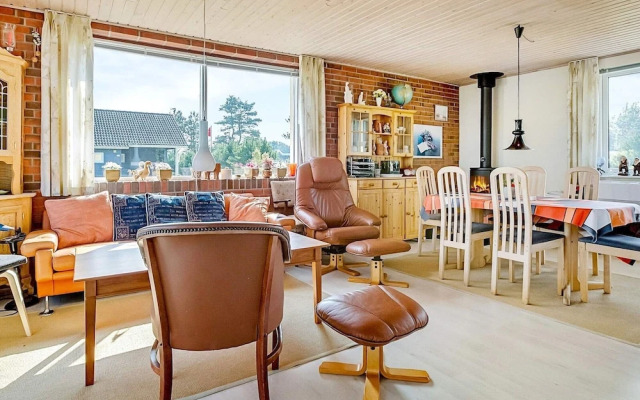 6 Person Holiday Home in Hadsund