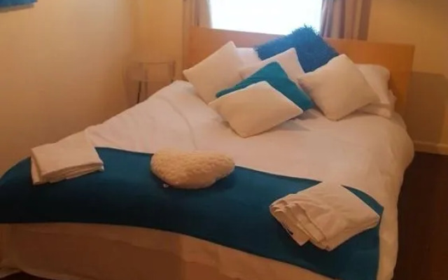 Tony Asga Apartments - Sakina Apartment