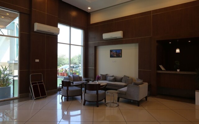 Four Leaf Service Suites