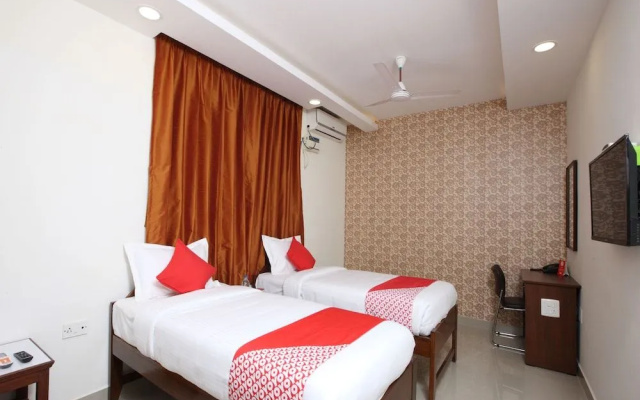 OYO 14441 Ramani Residency