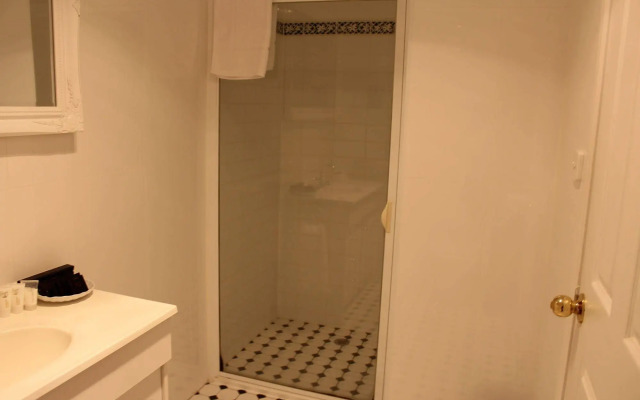 The Macquarie Hotel