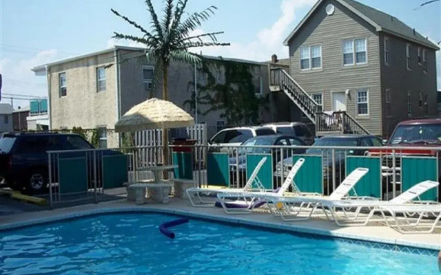 Four Winds Motel