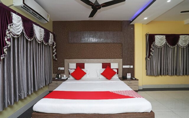 Hotel Tr Palace By OYO Rooms
