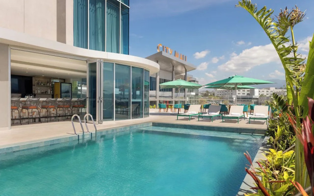 Hilton Garden Inn San Jose Airport City Mall