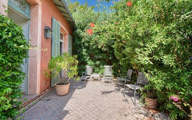 Beautiful Air-conditioned House 5 Minutes From the Croisette and Beaches