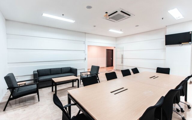 Super OYO Townhouse 1 Hotel Salemba