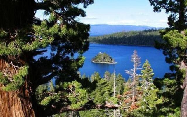 The Lodge at Kingsbury Crossing