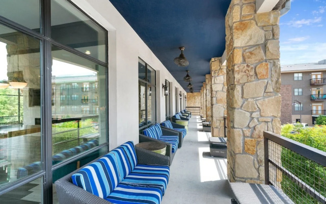 Plano Dreamy Studio Apartment