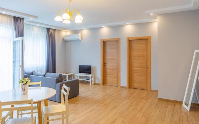 Apartment By The Sheraton