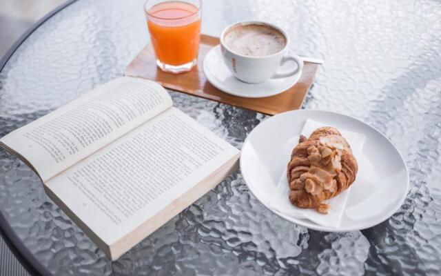 The BEACH CHA AM Suites