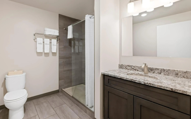 Howard Johnson by Wyndham Thunder Bay