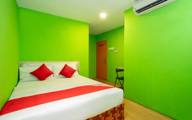 Q Express Hotel Maluri