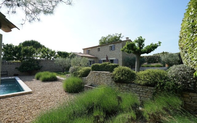 VILLAS DU LUBERON Le Mazet des Oliviers
