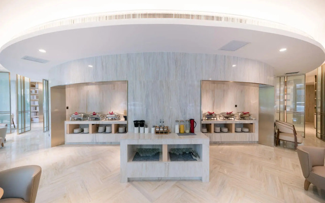 Vienna Hotel - Shanghai Nternational Cruise Terminal Branch