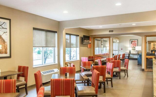 Comfort Inn North/Polaris
