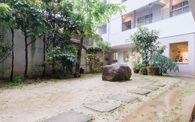 Kobe Student Youth Center - Hostel