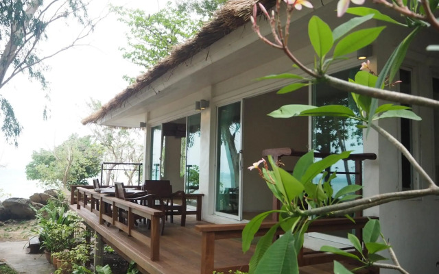 Larissa Samed resort