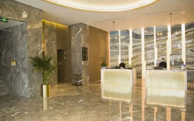 Longchang Jingu Hotel