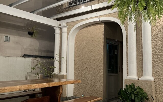 Nuh Hostel - Lourdes