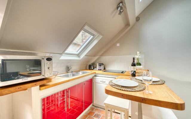 2066 - Saint Germain des Prés - Amazing Duplex