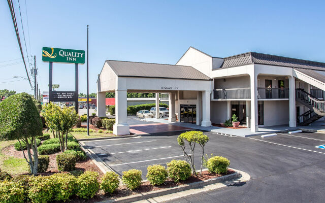 Quality Inn & Suites