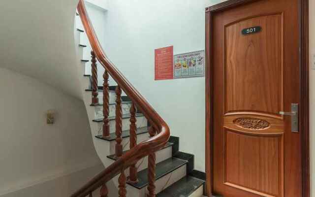 Woody House Boutique