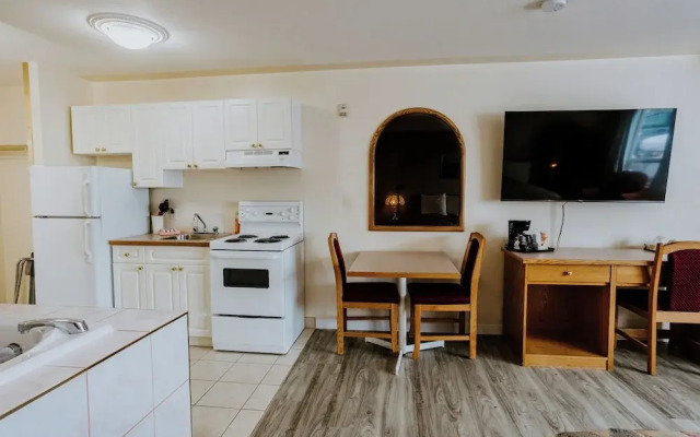 Western Budget Motel Plus Mosaic Suites