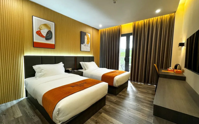 Venus Royale Hotel