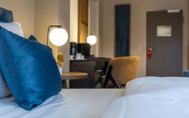 Delphi Hotel & Restaurant