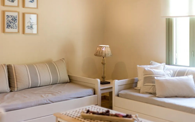 Lithos Stoupa Villas