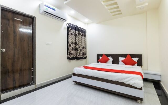 Oyo 39426 Hotel Lotus