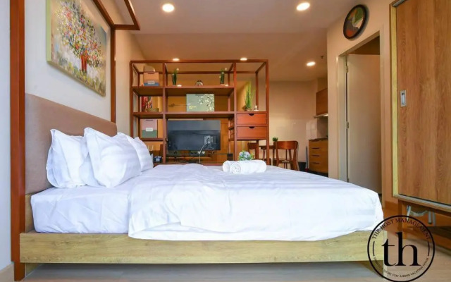 Timurbay Beach Resort 4paxes (Studio)-12-21