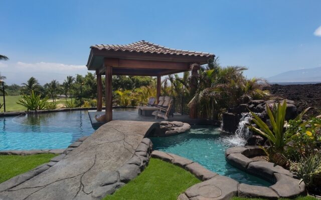 Blue Lagoon 7 Bedrooms 5 Bathrooms Home