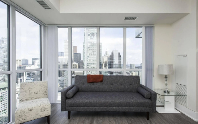 Velvet Stays – CN Tower and Convention Center