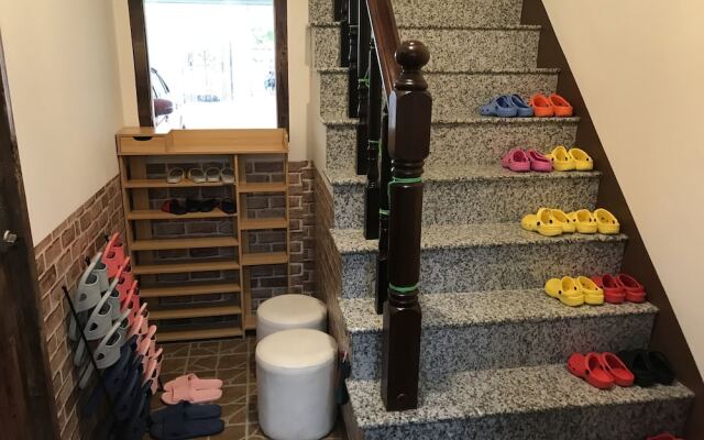 J.S 23 Kids Homestay