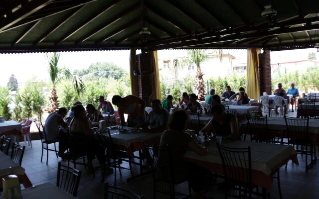 Side Kervan Hotel