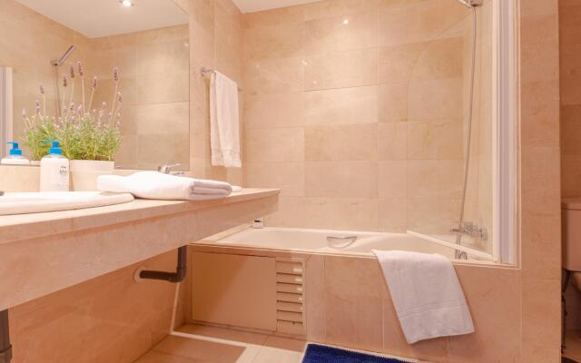 29736 - Beachside Apartment