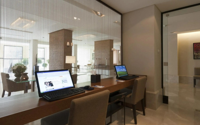 ALQasr Metropole Hotel