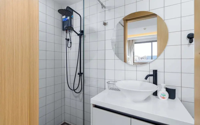 2BR Close to Beach  Pool Views C256