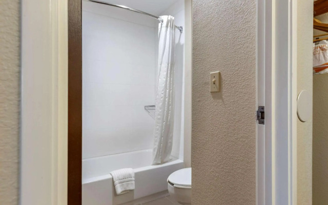 Comfort Inn Near Greenfield Village