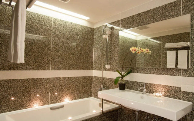 Guide Hotel Taoyuan Fuxing